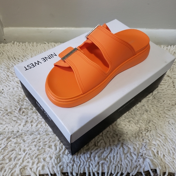 Nine West Slides - Picture 3 of 5